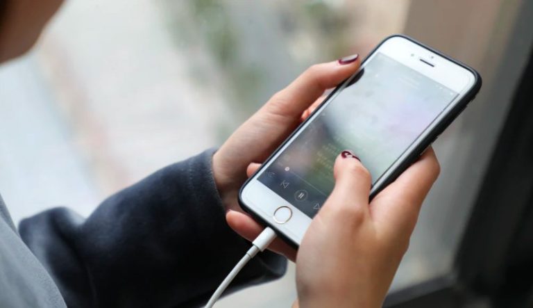 phone touch screen problem when charging
